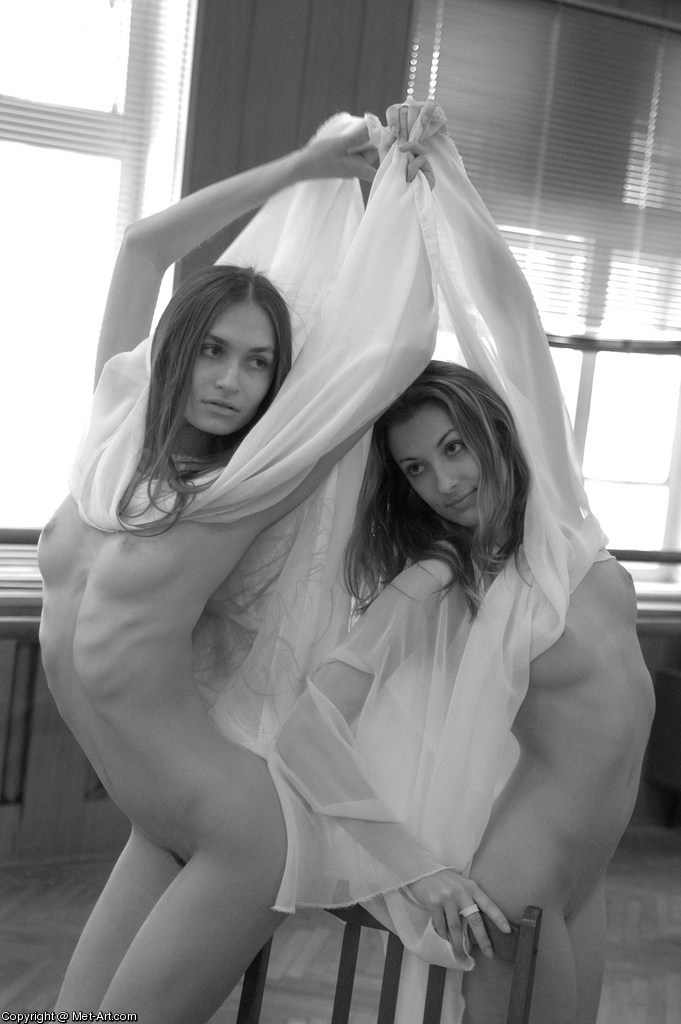 JASMINE A & ULIYA E