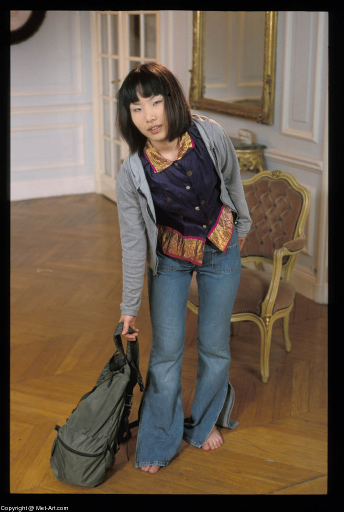 MINAKO B