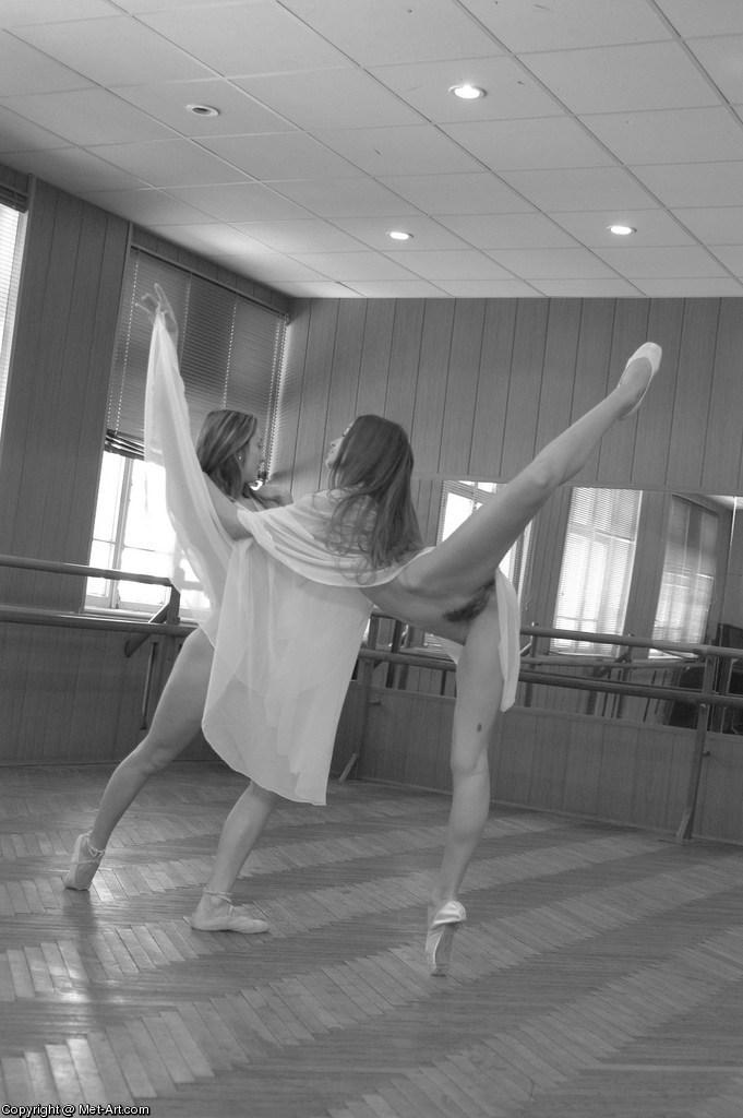 JASMINE A & ULIYA E