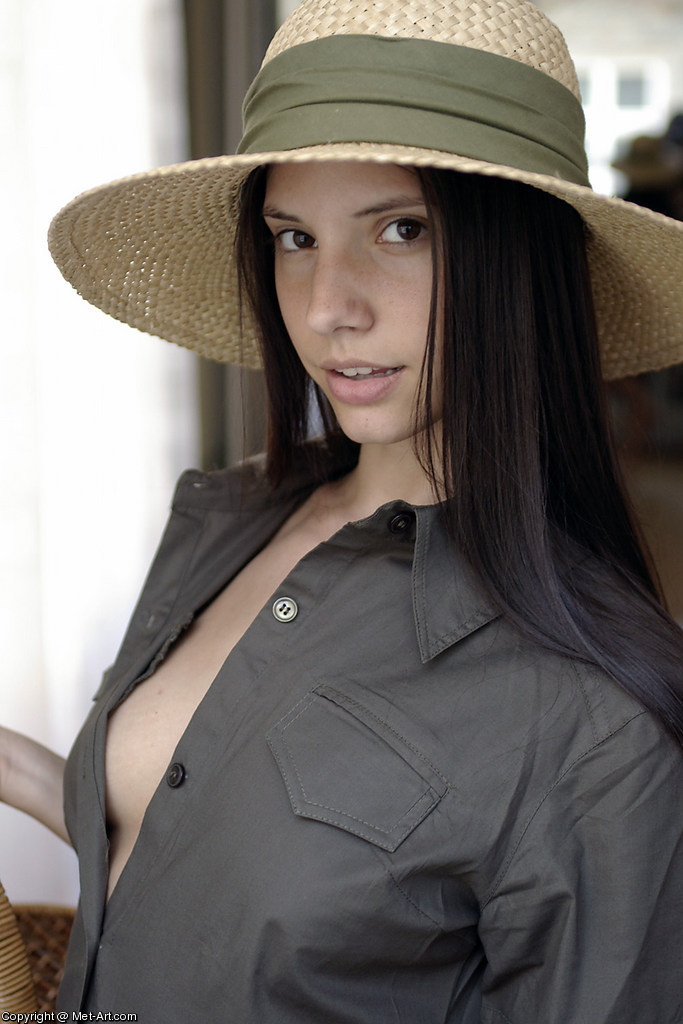MONIKA VESELA
