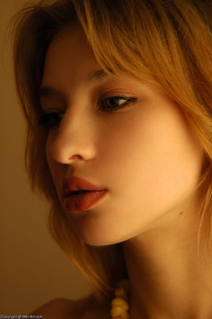 ANYA D