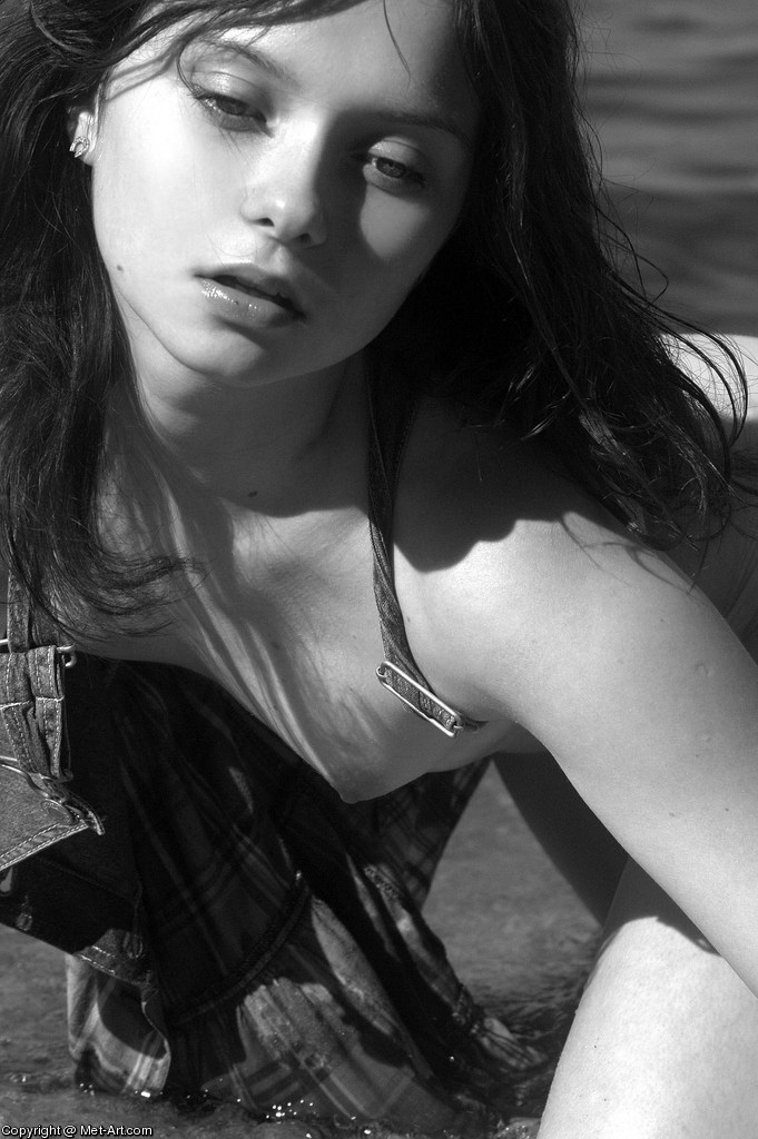 ANNA S