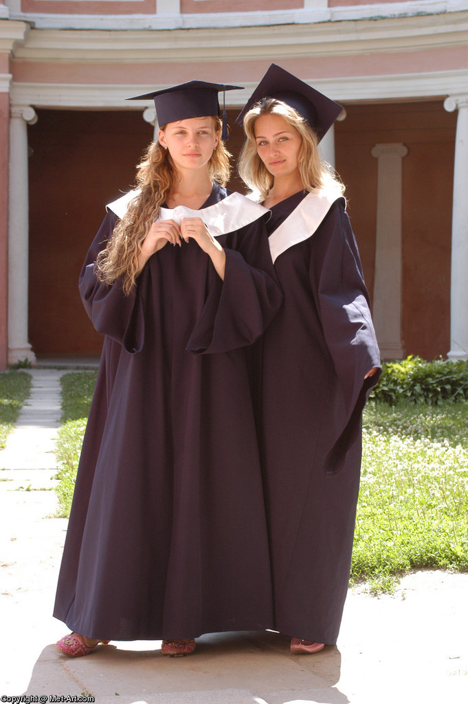 ULIYA B & VIKA Z