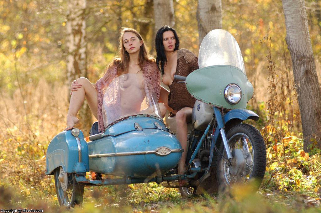 VERA C & VALYA E