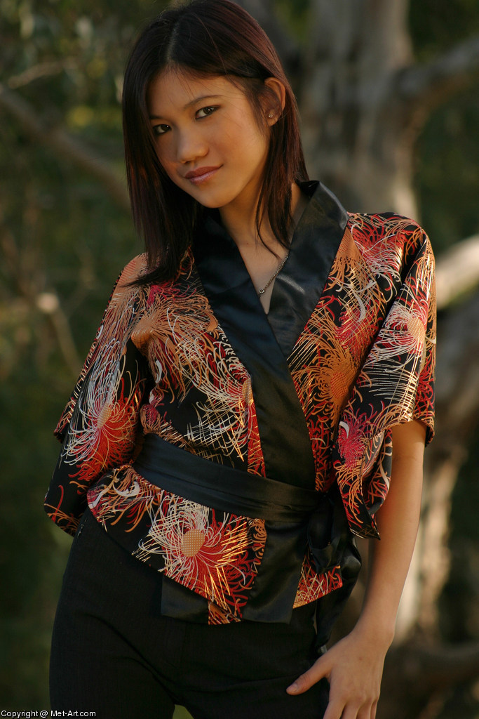 DAPHNE A