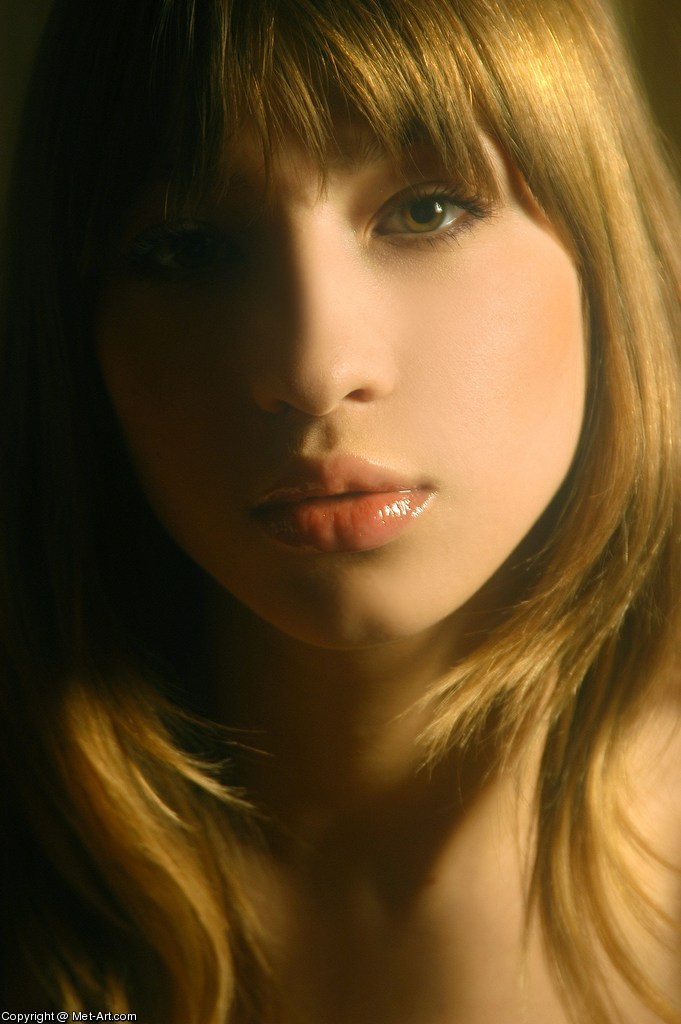 ANYA D