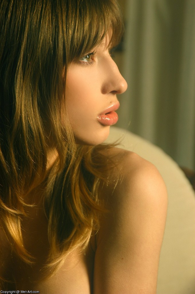ANYA D