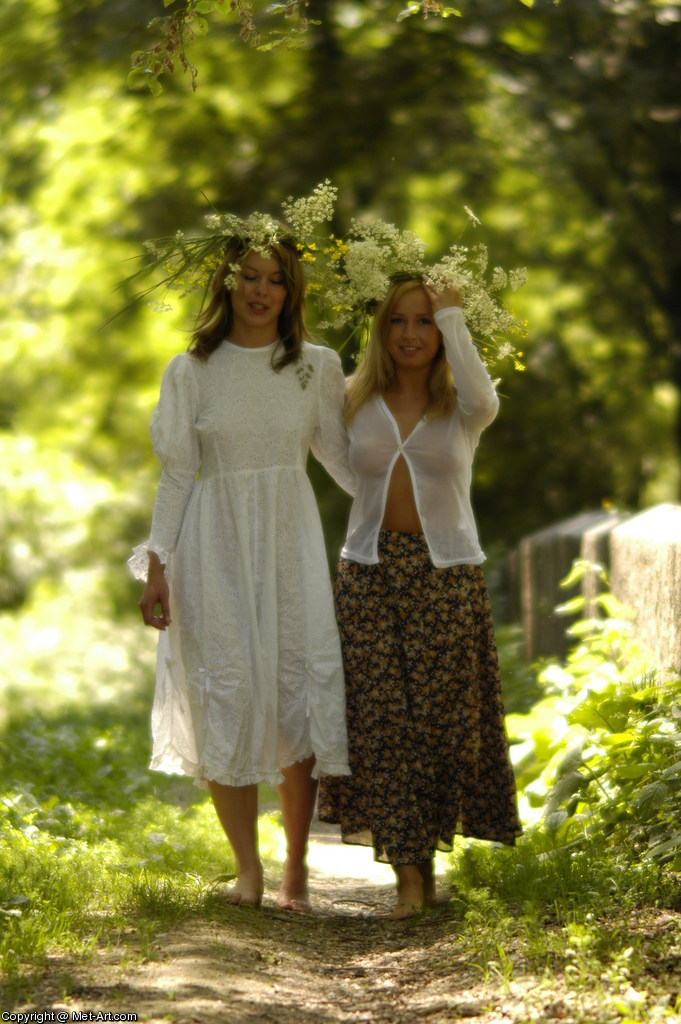 MARIE C & ADELKA A