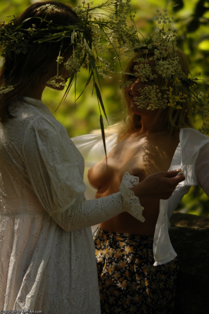 MARIE C & ADELKA A