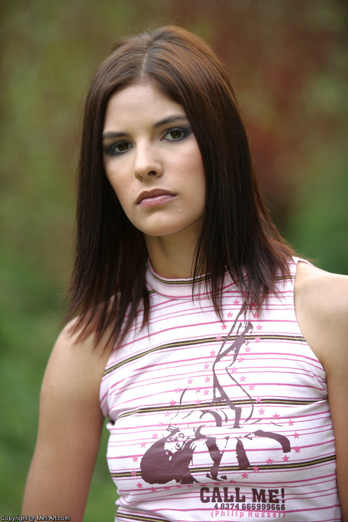 DEMI A