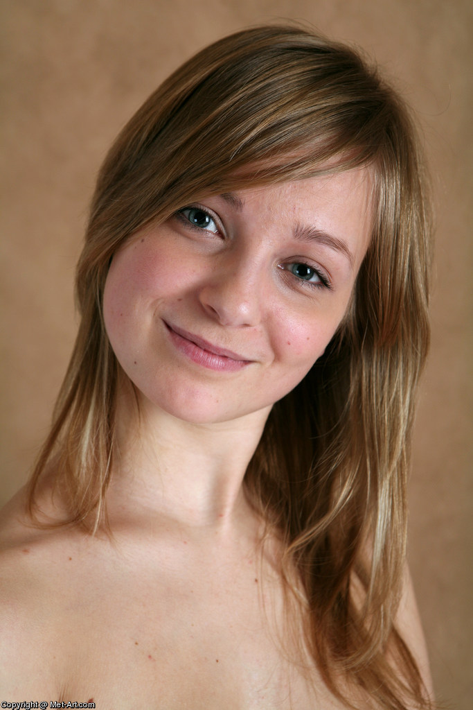 ELLE B
