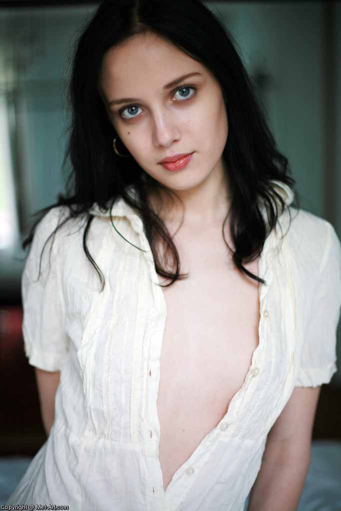 ALISIA A