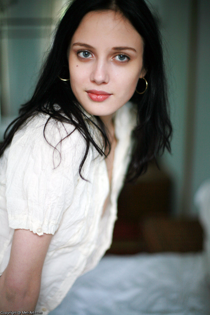 ALISIA A