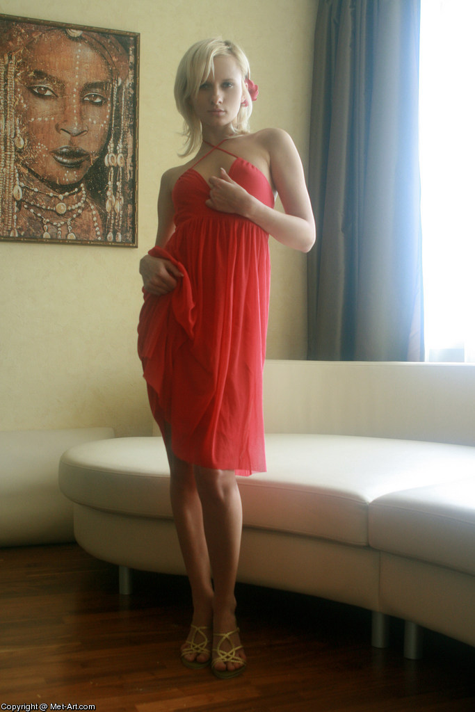 LENA L