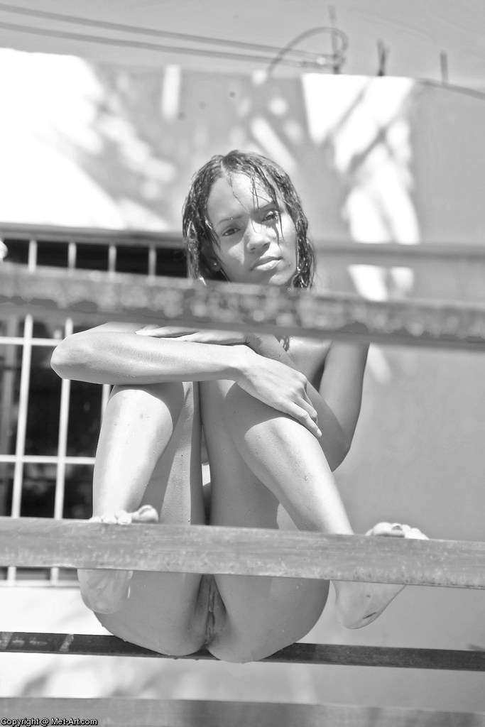 DIANA B