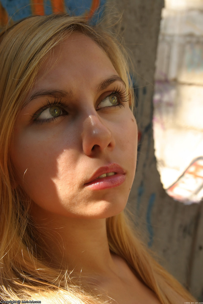 LANA E