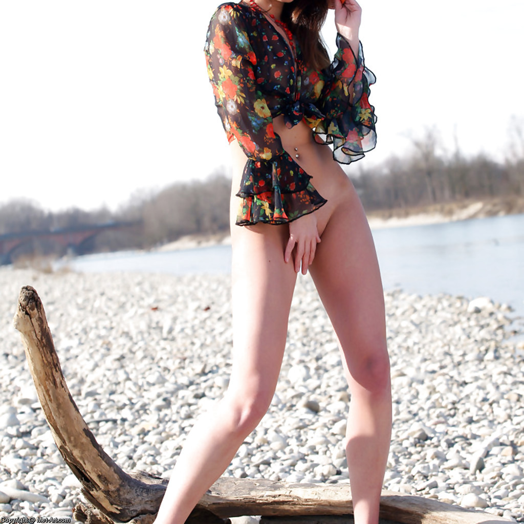 LORENA B