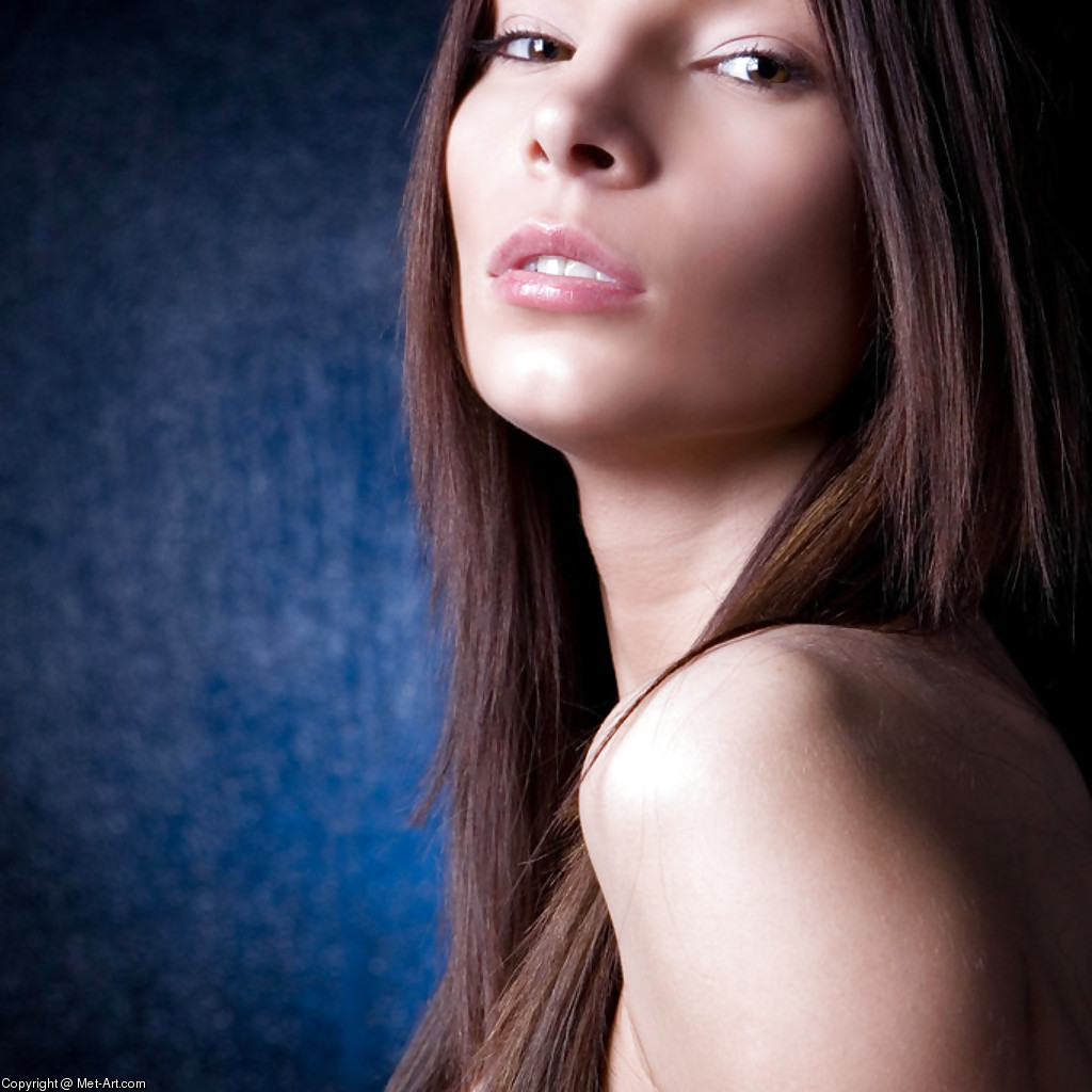 LIZA E