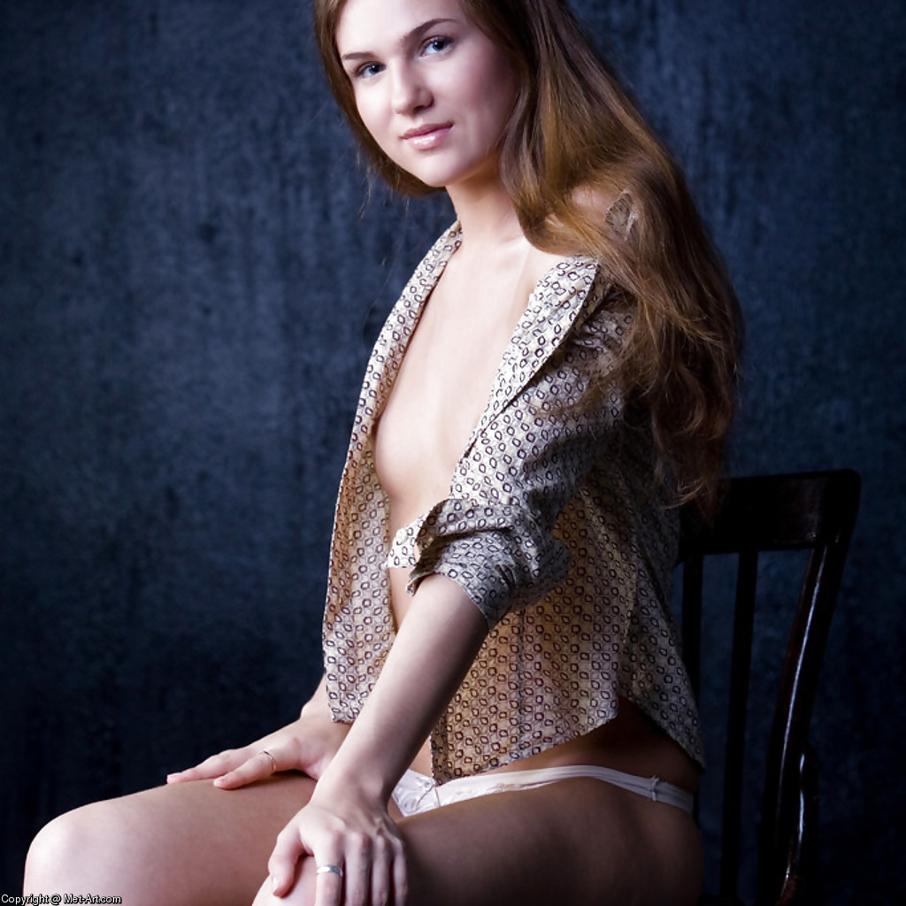 AURIKA B