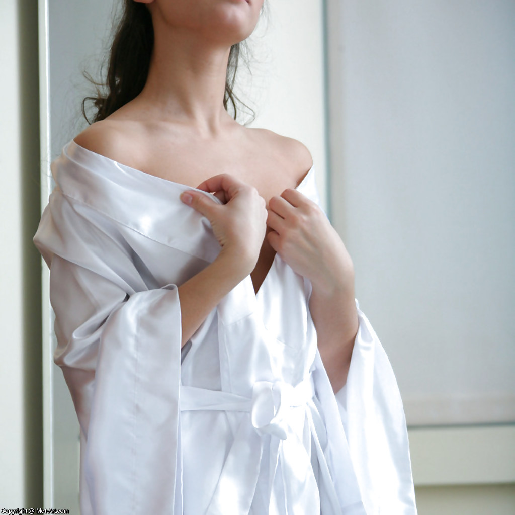 IZABELLE A